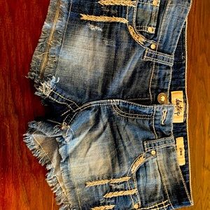 Daytrip Gemini shorts